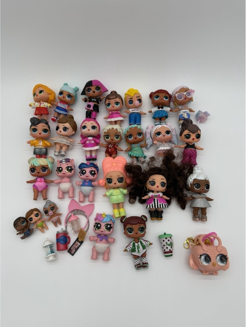 Lot/25 MGA LOL Surprise 3" Mini Dolls Little Sisters Original Clothing